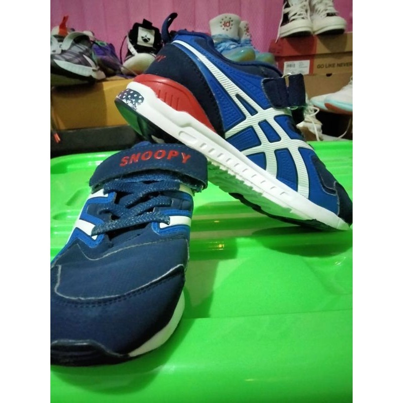 sepatu second anak