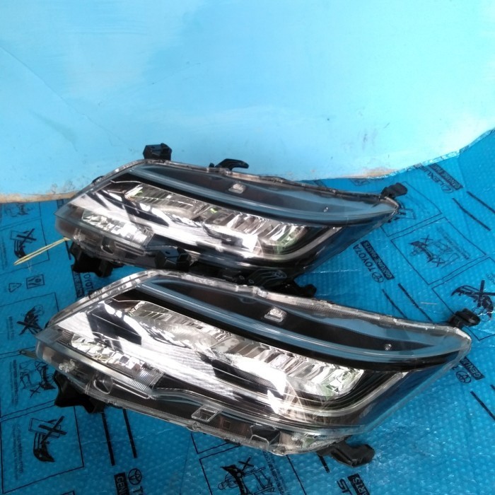 HEADLAMP LAMPU DEPAN MOBIL TOYOTA RUSH LED 2018 2019 2020 SEPASANG