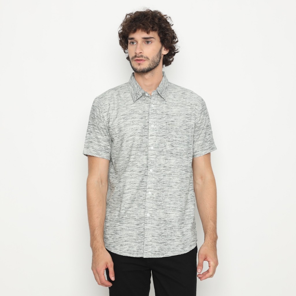 Promo Mega Sale 2.2 // POLICE Kemeja Abstrak Printing Cotton Soft Regular Fit Pria