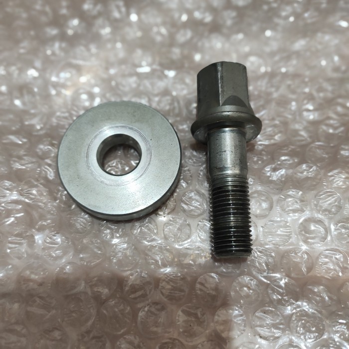 Baut Crankshaft Ker As Kruk As L300 Diesel Kuda L200 Diesel #Bergaransi #Kualitas Terbaik