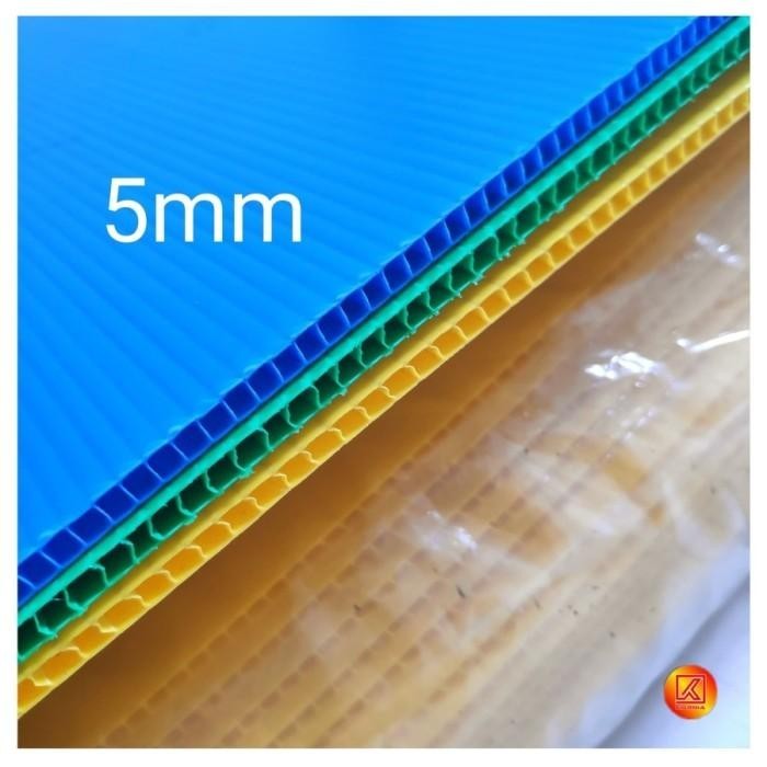 

Impraboard Lembaran / Papan Plastik Gelombang Uk.75X100 Tebal 5Mm 020