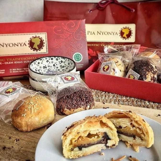 

Pia Nyonya Khas Surabaya Isi 10 Pcs Stok Terbatas