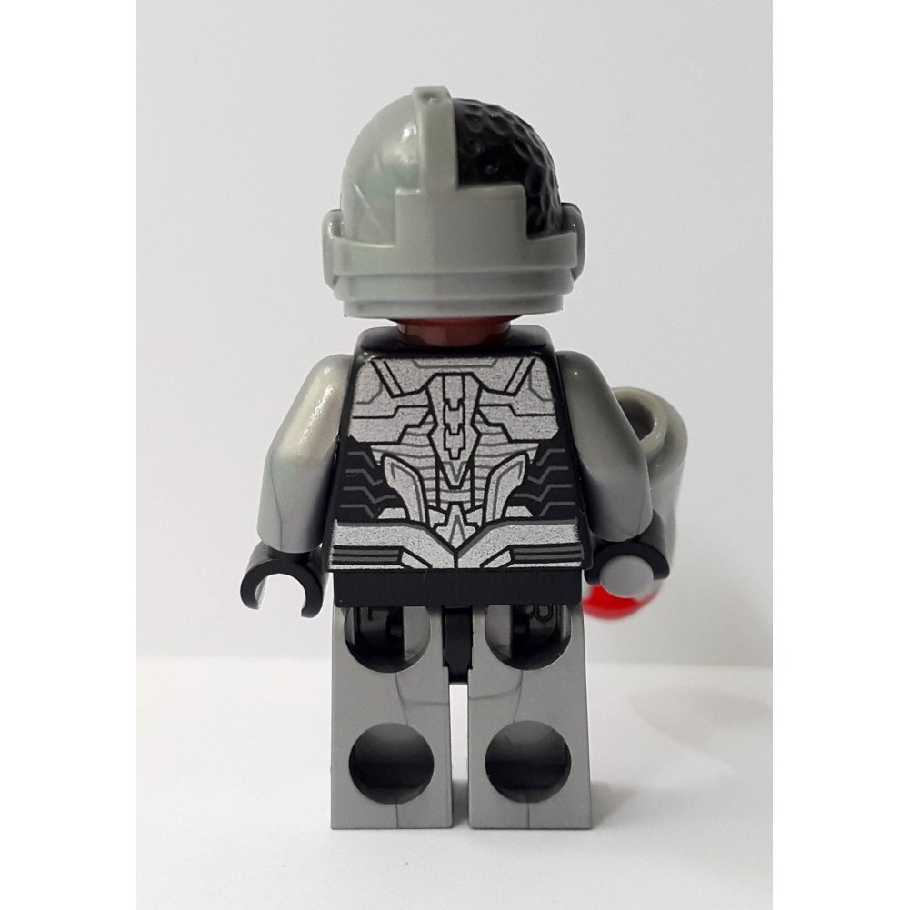 Lego Minifigure Super Heroes + Weapon