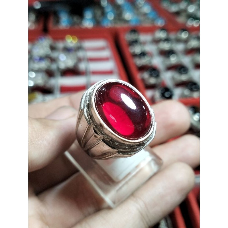 cincin batu merah siam