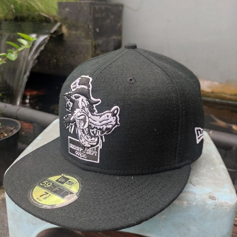 Topi Snapback New Era Colab Disney size 7 1/8