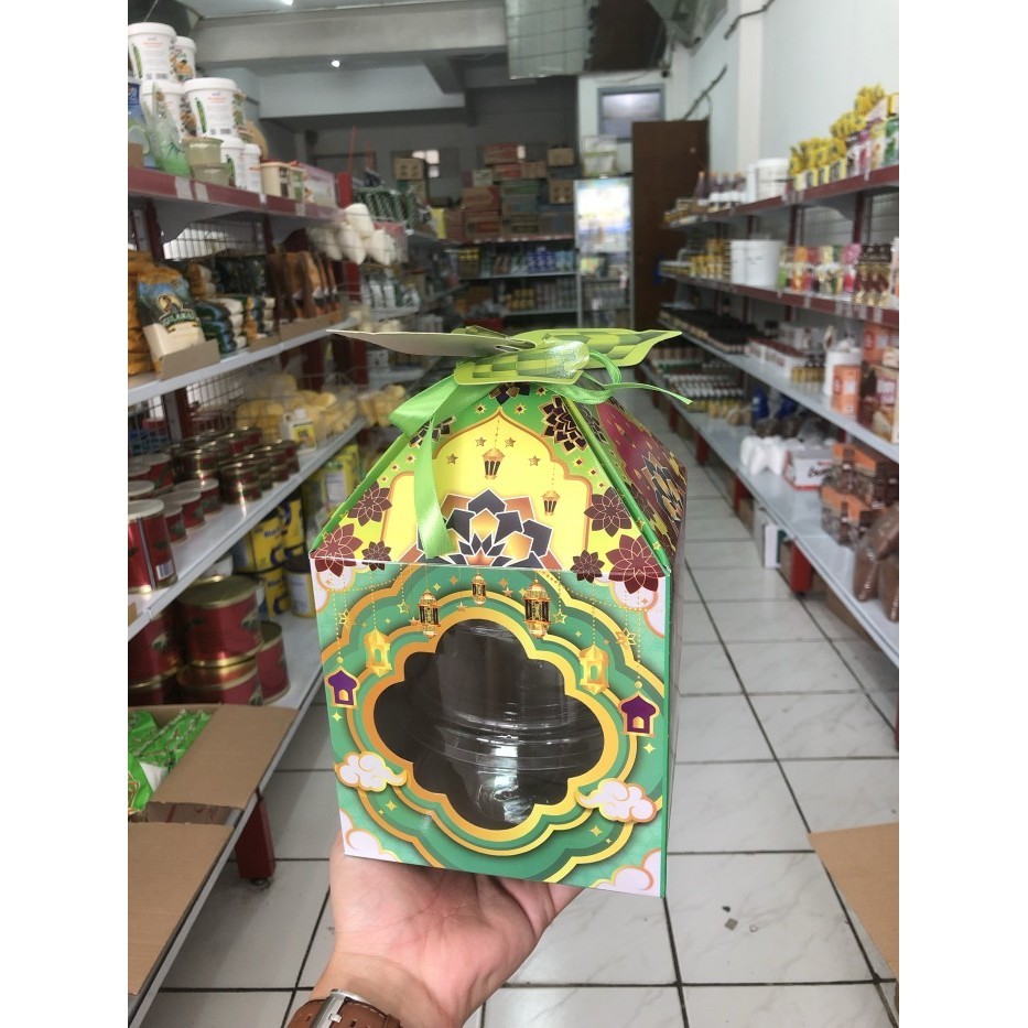 

Limited Box hampers lebaran 2 toples susun 450 / 500 gram hardbox idul fitri Baru!