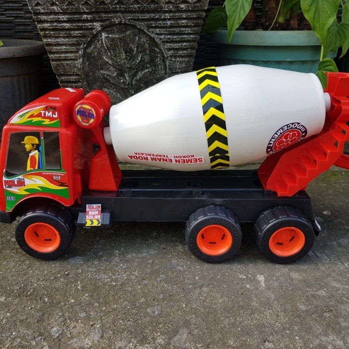 Mainan Mobil Truk Molen Semen Ukuran besar - Mainan Mobil Truk