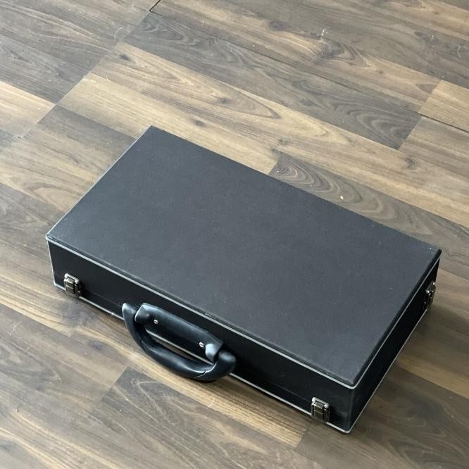 Hardcase Efek Gitar Nux Mg30