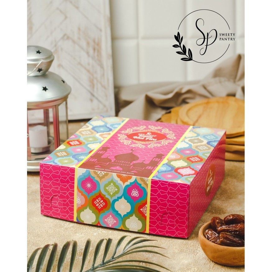 

Umi - Dus Cake Box Packaging Kotak Lebaran Idul Fitri 22X22X8 Cm 024