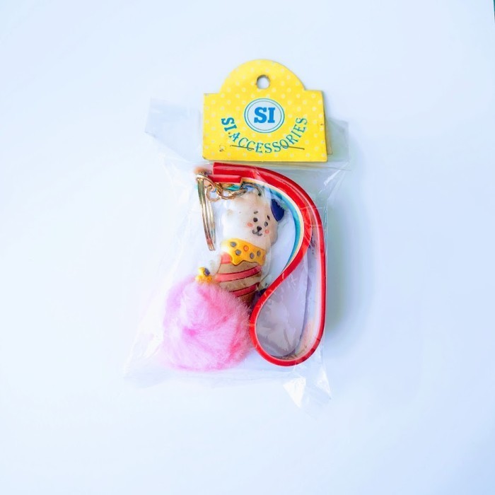 

Gantungan Kunci Boneka Warna