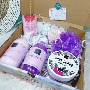 

Hampers Gift Box Scrlt / Hampers Birthday/Graduation/Hampers Skincare