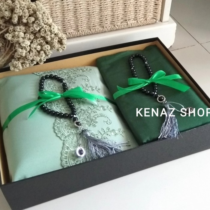 

Hampers Mukena Sarung Kado Pernikahan Wedding Gift Anniversary
