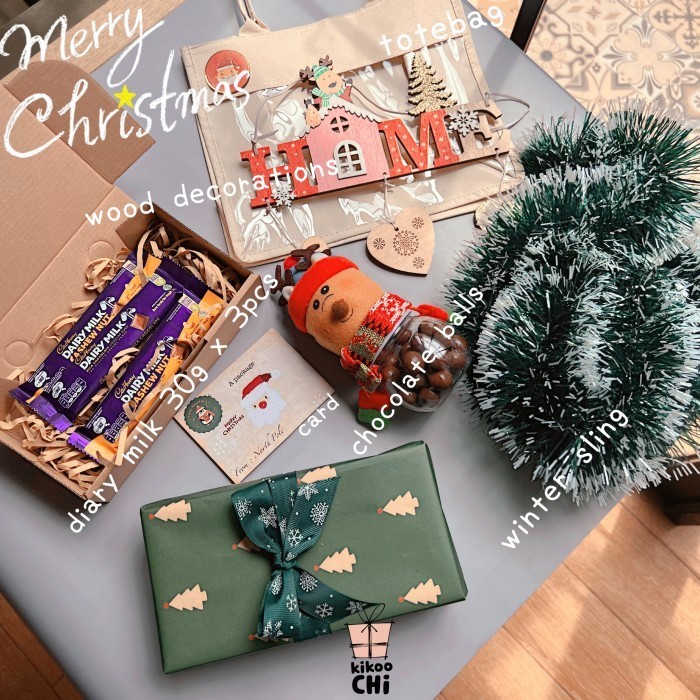 

Kikoochi Christmas- Hadiah Kado Natal Hampers Anak Parcel Wanita Teman