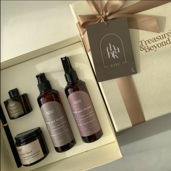 

Home Essential Gift Box / Hamper / Souvenir / Birthday Gift Set
