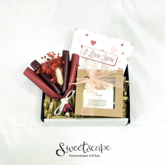 

Gift Box Package 92-Paket Hampers 92- Happy Anniversary