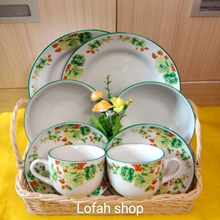 

Parcel Piring Keramik Set Simpel Hamper / Custom