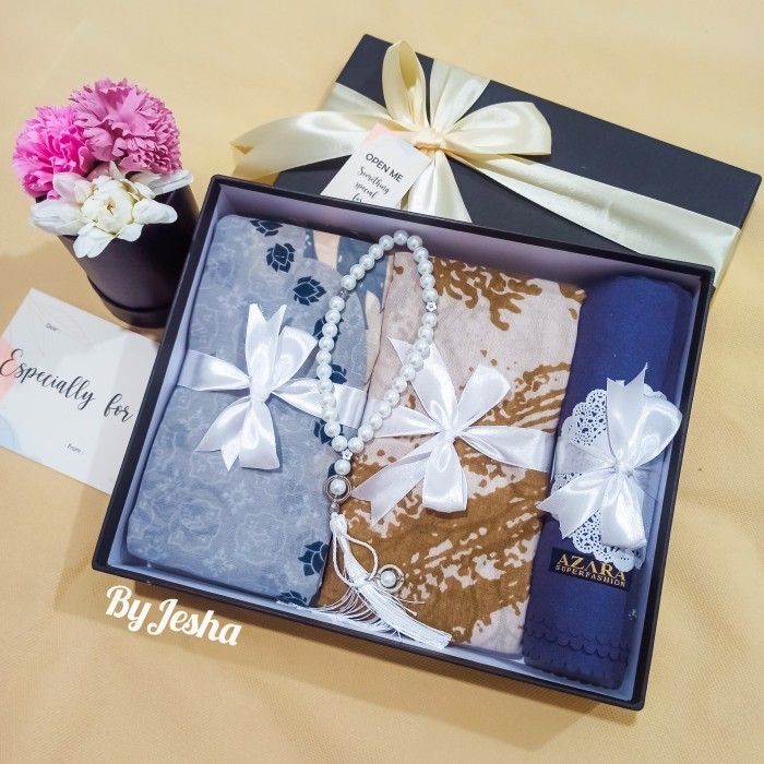 Kado Hampers Gift Box Premium Formal Hadiah Ultah Ibu Guru Hijab Motif