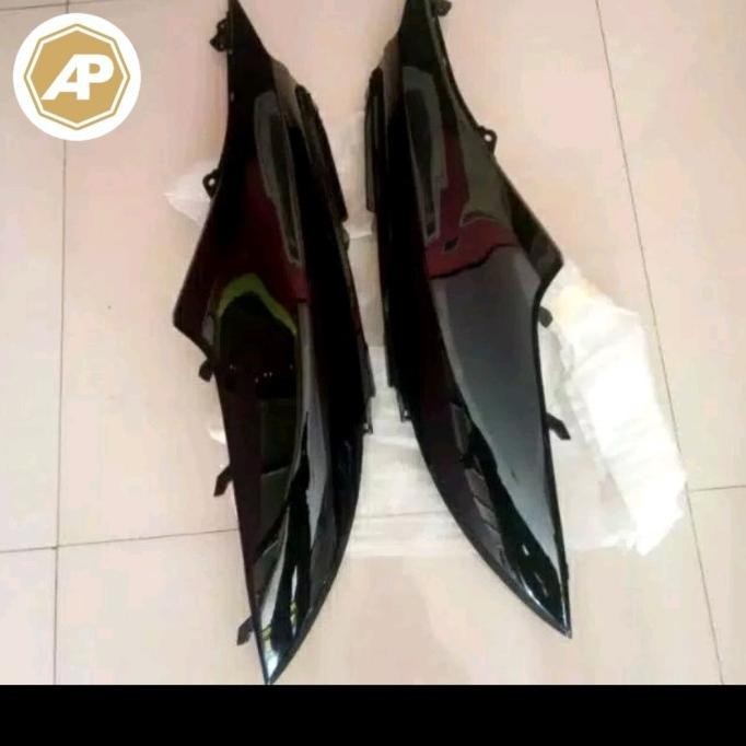 Body Halus Belakang Beat Pop Hitam