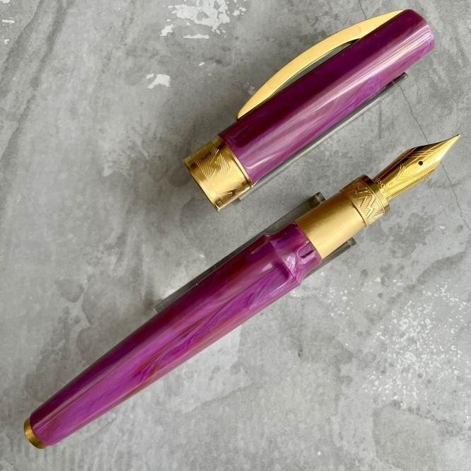

Visconti Mirage Mythos Fountain Pen |Murah
