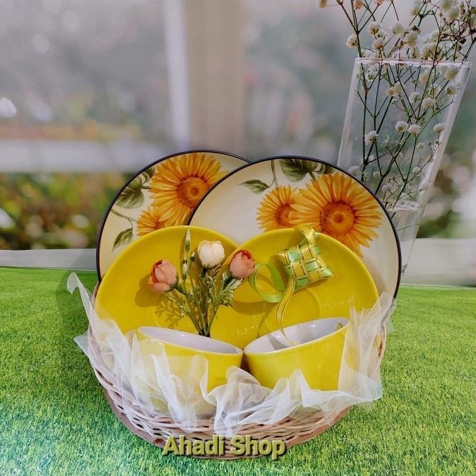 

Parcel lebaran murah/ parcel keramik set/ parcel piring/ hampers murah