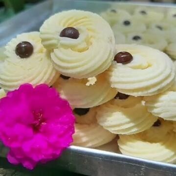 

kue bangkit susu Toples 500gr