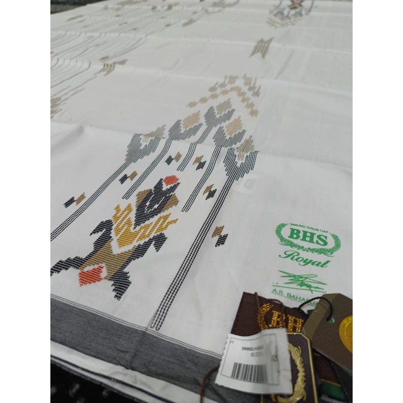 SARUNG BHS ROYAL STB GOLD