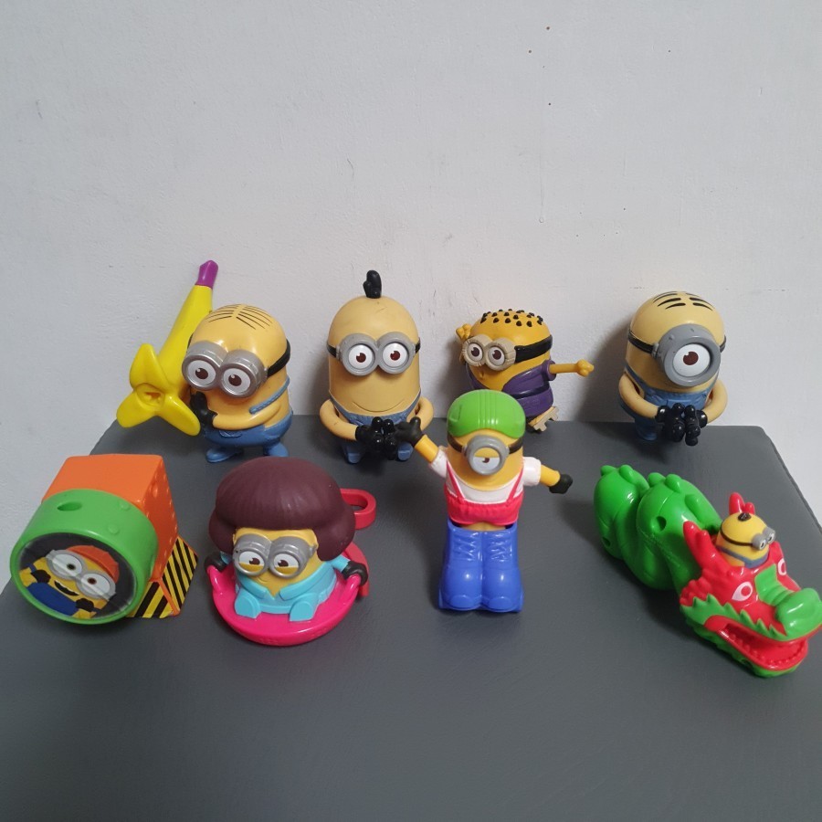 mainan mcdonald minion