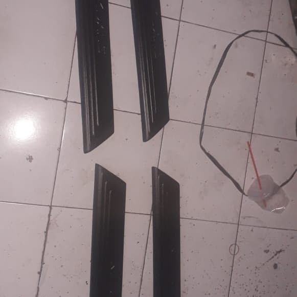 Sill Plate samping Foot Step Kijang