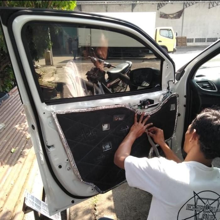 Suzuki Baleno Hatchback 2015-2018 Peredam Pintu Mobil