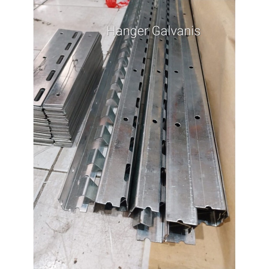 

HANGER GALVANIS / GANTUNGAN TIRAI PVC