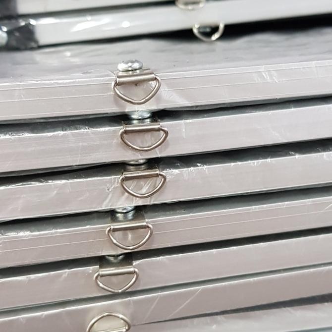 

Papan Tulis Whiteboard dan Kapur Ukuran 60x80 MM