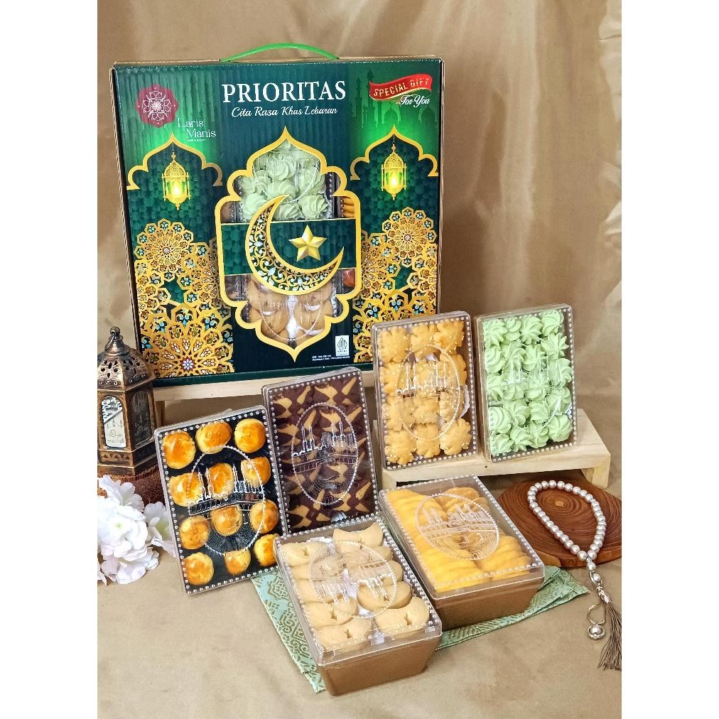 

CR - Paket Kue Kering Hampers Lebaran Prioritas Laris Manis TERLARIS