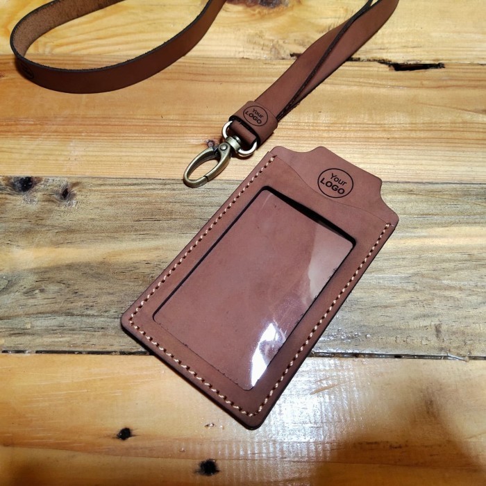 

BARANG TERLARIS ID CARD HOLDER KULIT CUSTOM NAMA & INSTANSI MODEL BARU NAMETAG KULIT