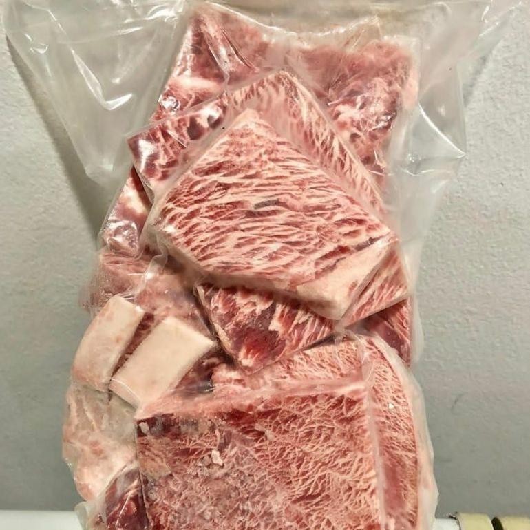 

New Wagyu Meltique Steak Aus (Halal) 500 Gram Terlaris