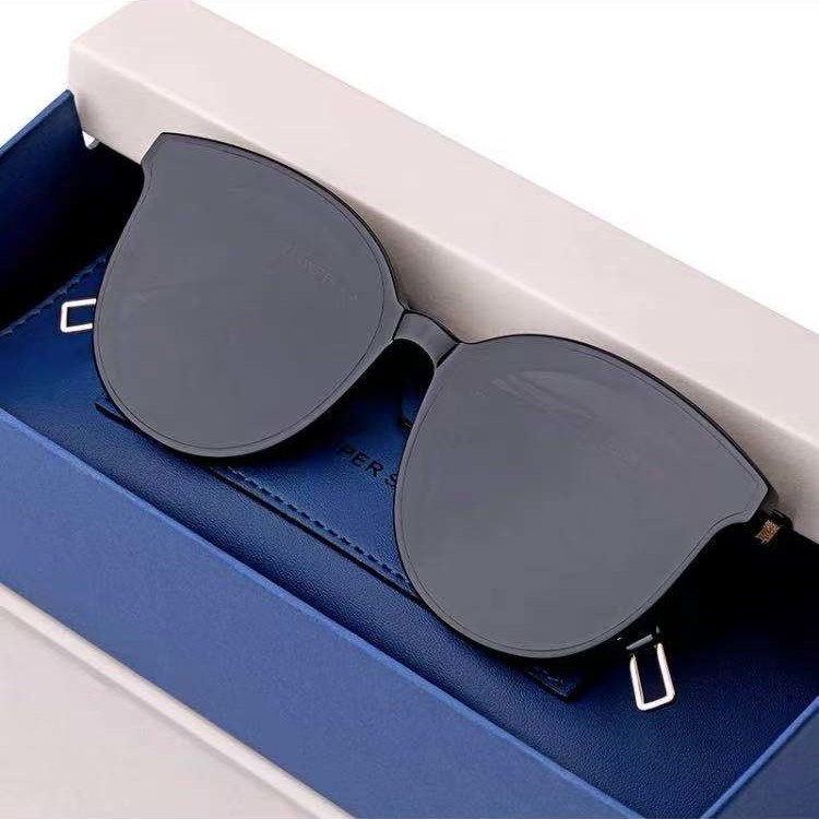 Kacamata Hitam Wanita Pria  Bingkai besar Fashion Sunglasses Eyewear KUV Frame