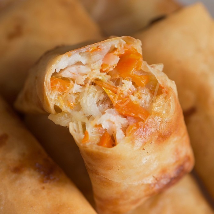 

Uinn - Lumpia Premium Isi Udang Sayur Roku Bento Bsd 10 Pcs Frozen Food Siap