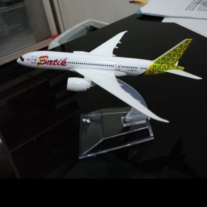 MINIATUR DIECAST PESAWAT BATIK AIR INDONESIA