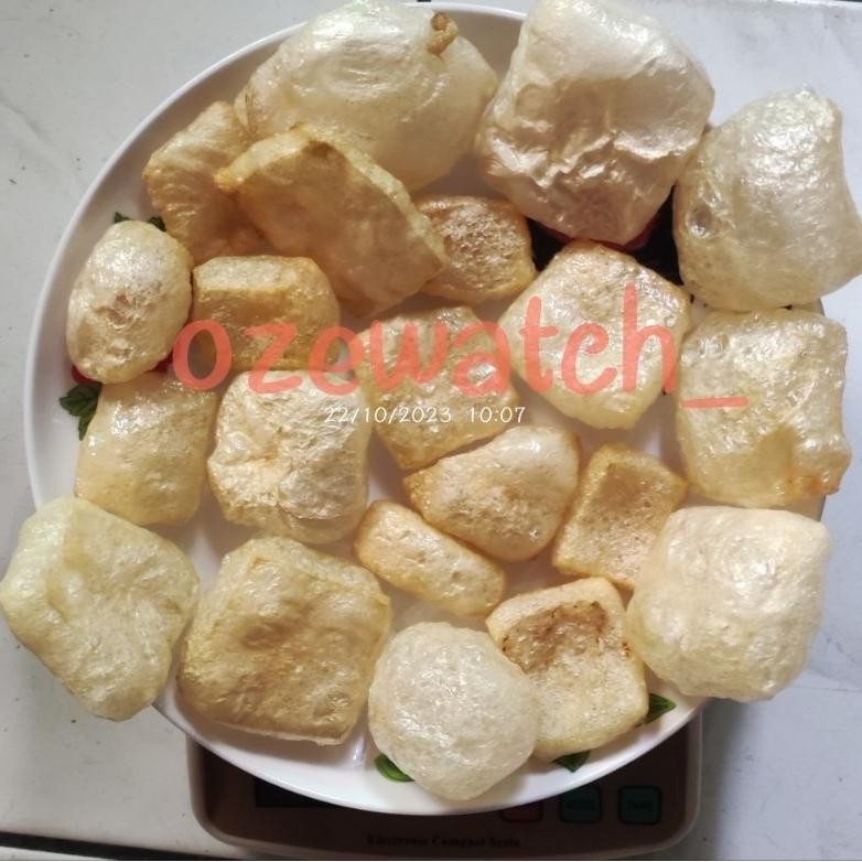 

POI Kerupuk Kulit Sapi Mentah 1 Kg Dadu Kotak Krecek Jangek Dorokdok 100% Original Kulit Sapi Halal TERLARIS