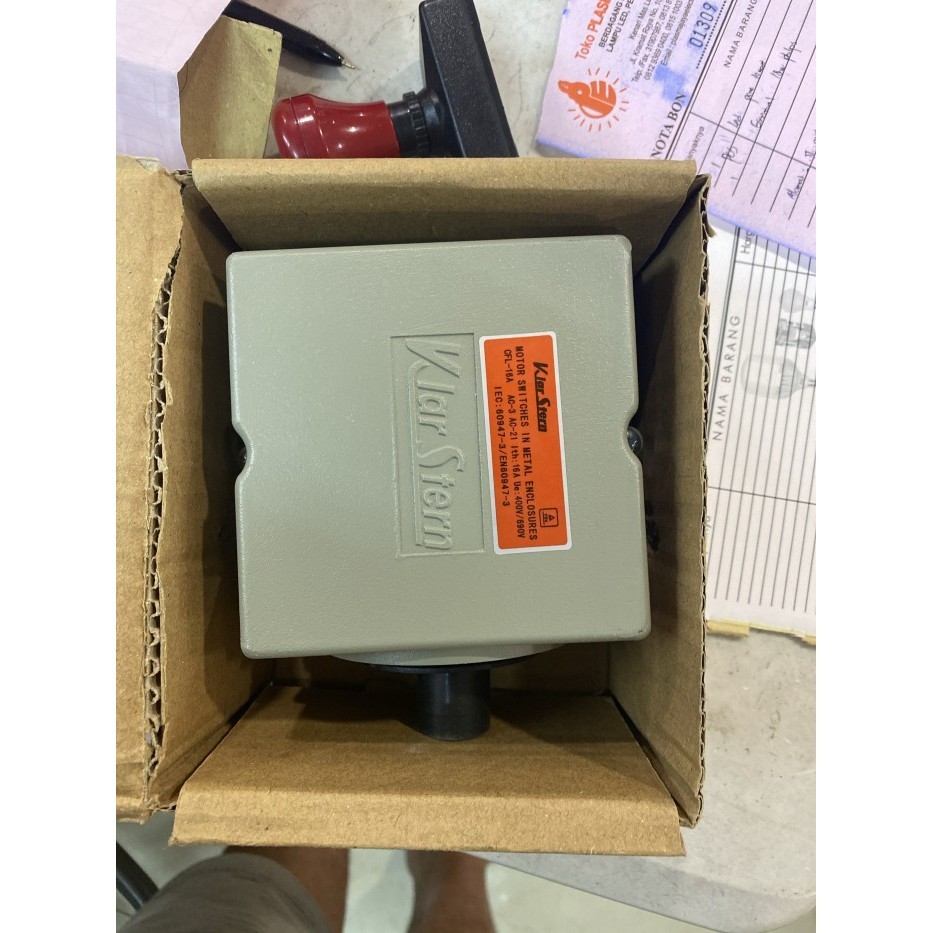 Ohm Saklar Klarstern 3 Pole 16A