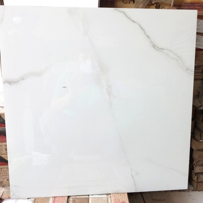 Granit 60X60 Staturio Putih Motif Marmer