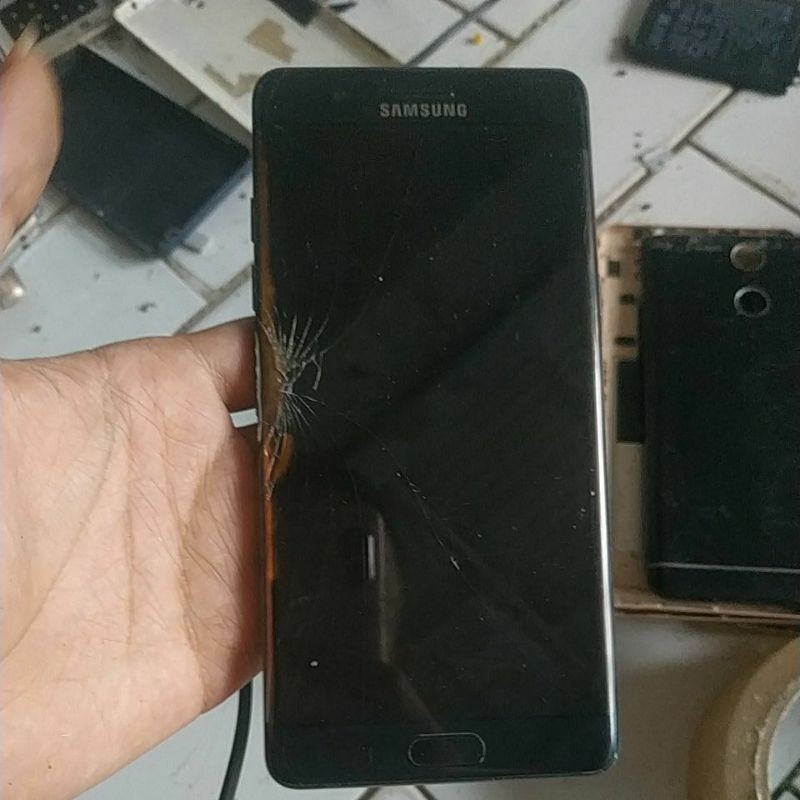 PERANGKAT FULSET BEKAS SAMSUNG GALAXY NOTE FE