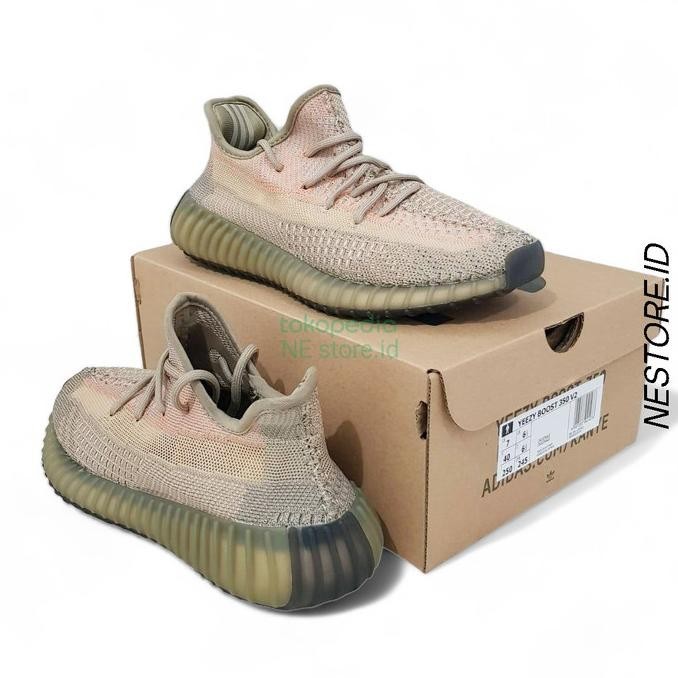 Sepatu Sneakers Pria Adidas Yeezy Boots 350 V2 Sand Taupe Bnib 40-45 Jayasangat