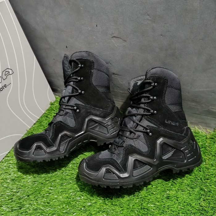 Sepatu BOOTS LOWA Import China