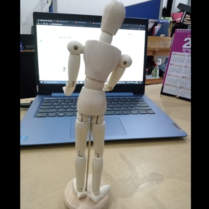 

Manekin Kayu V-Tec Wood Mannequin Female 20Cm (8")