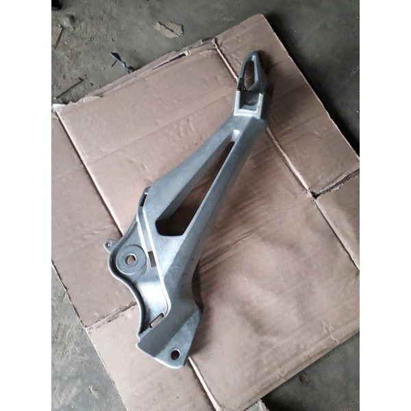 footstep foot step belakang kiri supra x 125 betmen ataw revo 100 original copotan