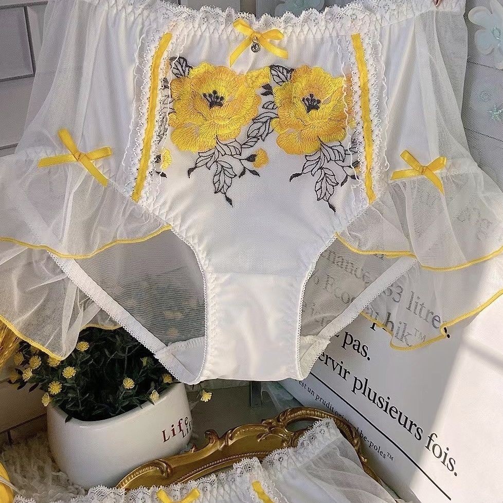 

Celana Dalam Jaring Falbala Jahitan Sutra Susu Bordir