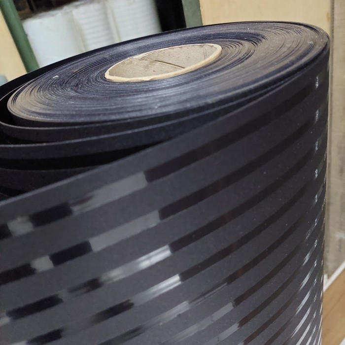 Fiber Pagar Motif Strip Hitam Tebal Per Meter