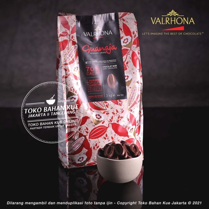 

Cabina Valrhona Guanaja 70% Dark Chocolate Couverture 1Kg Repack Cokelat