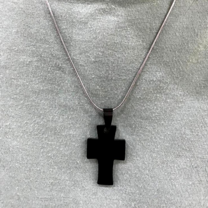 Min Liontin Salib Kristen Hitam Polos Aksesoris Fashion Pendant Kalung