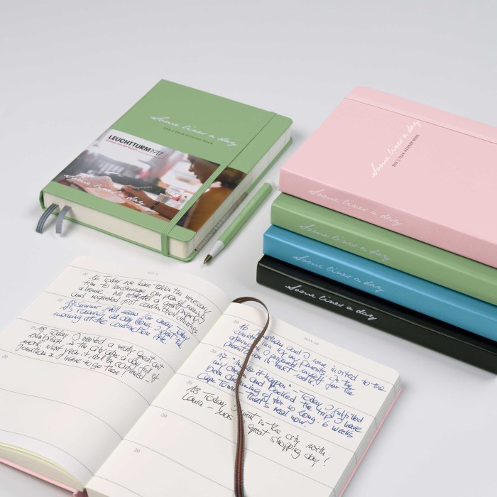 

BRG BARU LEUCHTTURM 1917 5 Years Memory Book - Some Lines A Day Medium A5 365p
